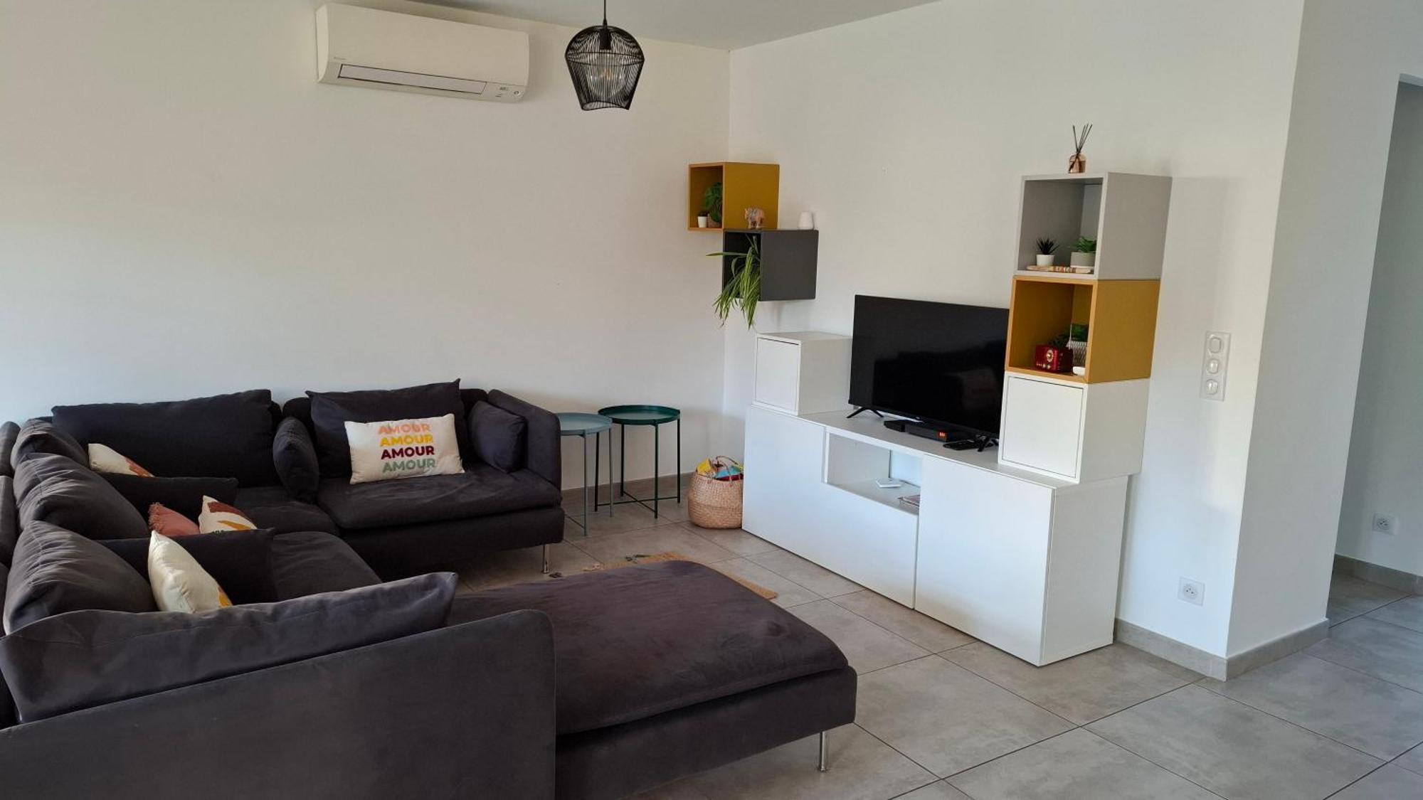 אובנה La Villa Des Papillons De Dugradus מראה חיצוני תמונה
